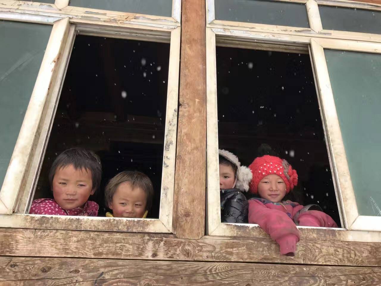 云顶集团(中国区)官方网站公益回顾丨家国同欢月同圆 温暖满载甘孜州(图9)